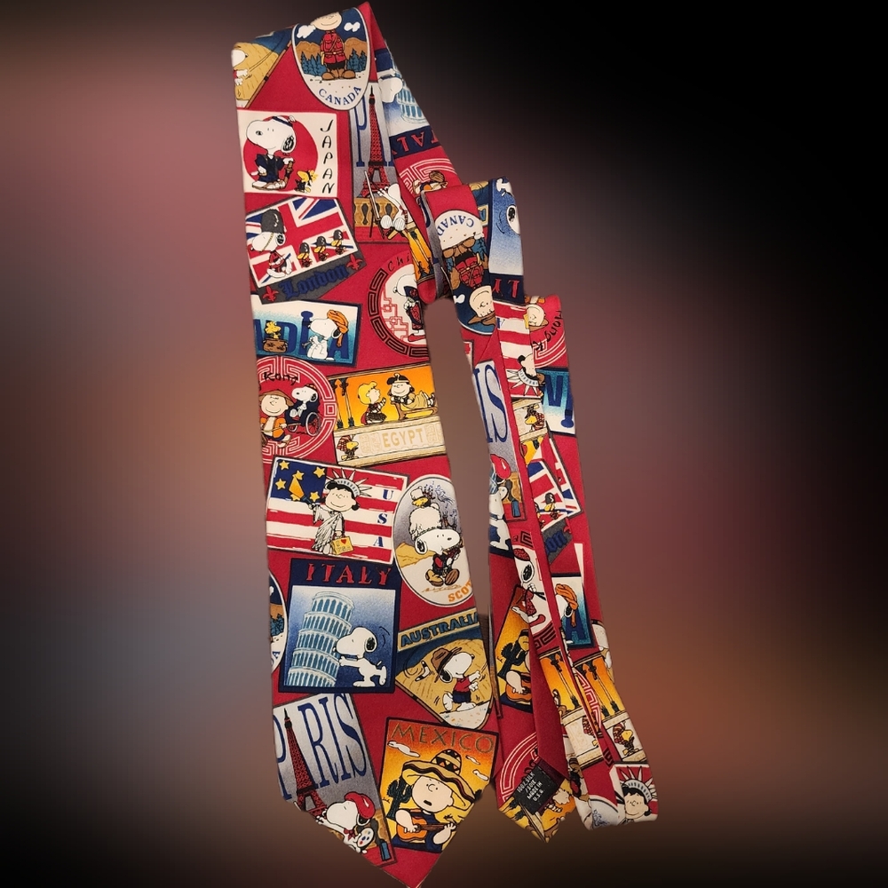 Snoopy Peanuts Silk Travel Tie
